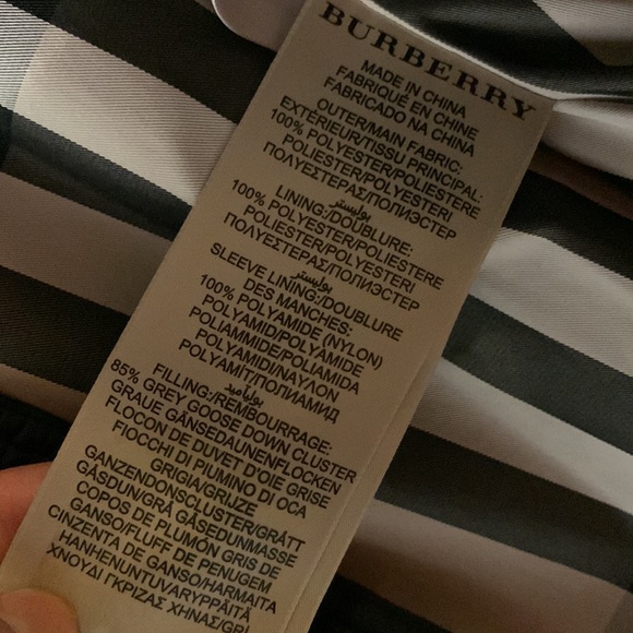 BURBERRY Goose Down Winter Parka - Picture 8 of 16